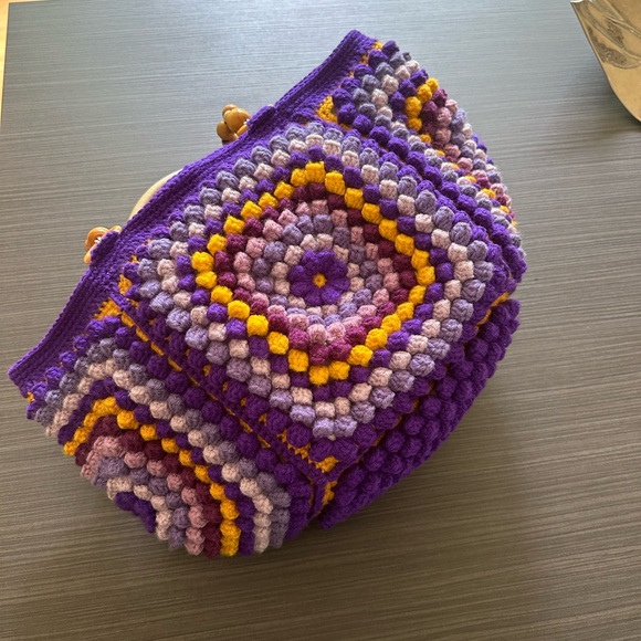 Crochet handbag unique and chic - Picture 3 of 7
